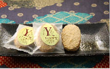しなやかな“Y”ダックワーズ/160円