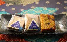 武蔵野の空・星のフルーツ フルーツケーキ/ 180 円